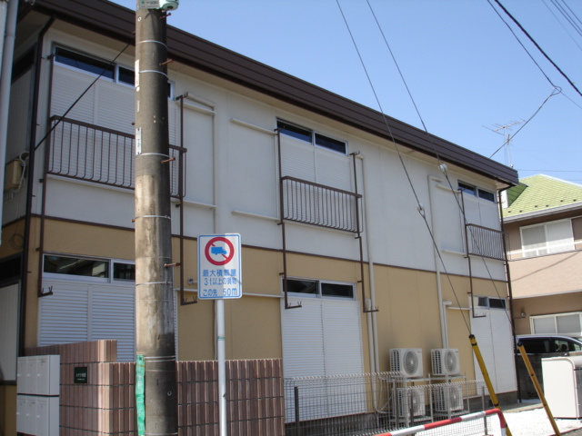 府中市多磨町１丁目のアパートの外観