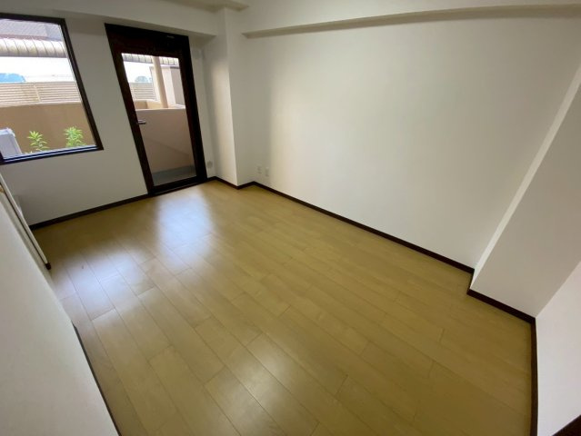 コンセール町北の洋室