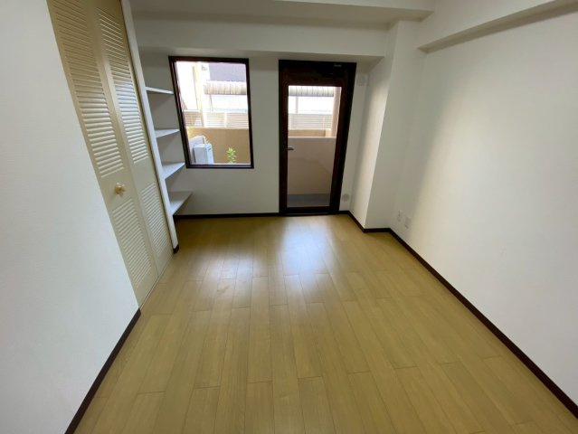 コンセール町北の洋室