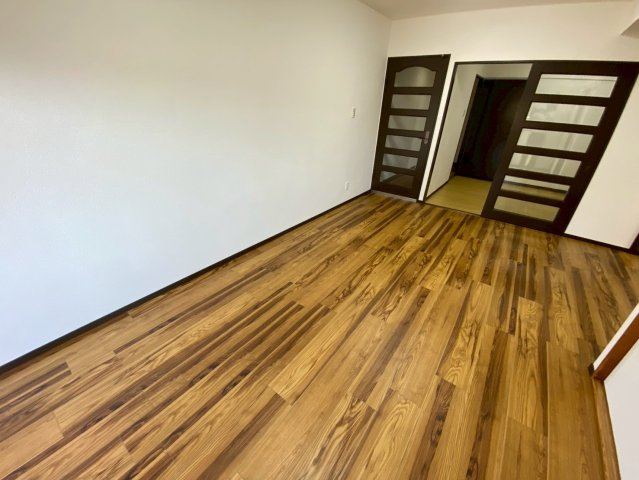 コンセール町北の洋室