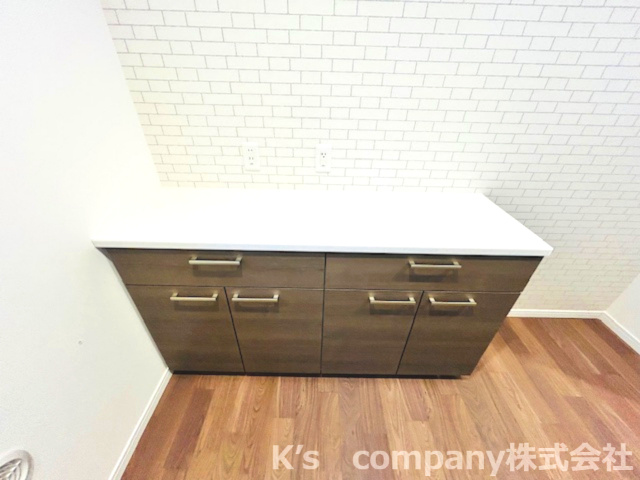 ◎茅ヶ崎市香川5丁目　新築戸建　2号棟のキッチン|嬉しいキッチン収納付き☆