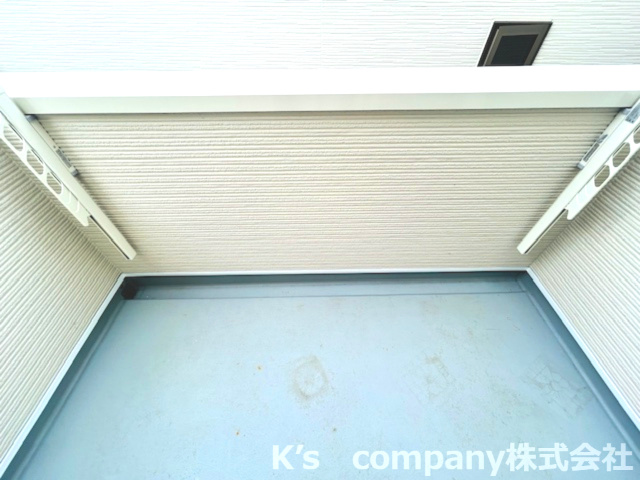 ◎茅ヶ崎市香川5丁目　築未入居戸建　2号棟のバルコニー|陽当たりの良いバルコニーで洗濯物もよく乾きます☆
