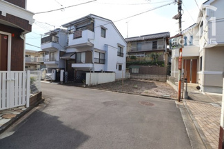 【前面道路含む現地写真】 | 前面道路含む現地写真です