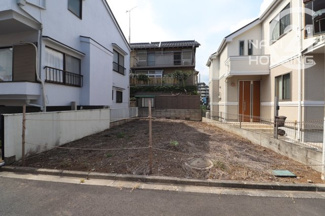 【前面道路含む現地写真】 | 土地面積：56.42平米