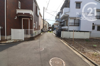 【前面道路含む現地写真】 | 接道間口　6.99ｍ