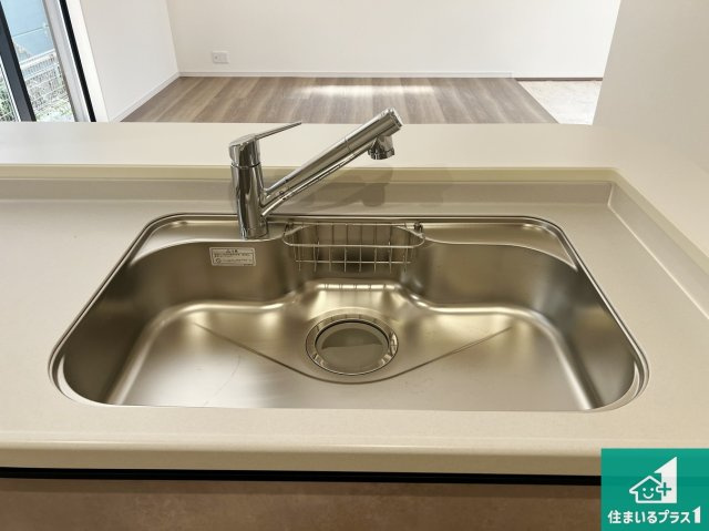 富田林市喜志町　新築一戸建ての設備|洗い物も楽にできる、広々シンク！