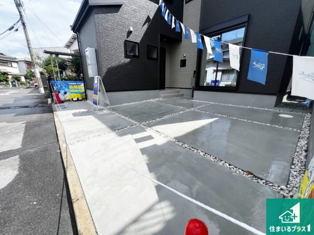 富田林市喜志町　新築一戸建ての駐車場|駐車スペース！散水栓があるので、こまめに愛車を洗えます！