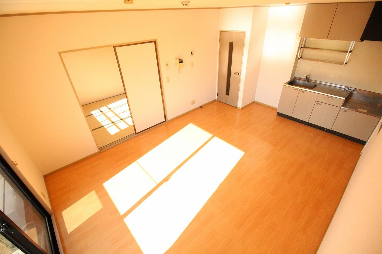 パルティールの居間・リビング|※お部屋により仕様が異なる場合があります。