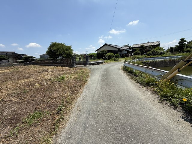 三橋町磯鳥売地の外観
