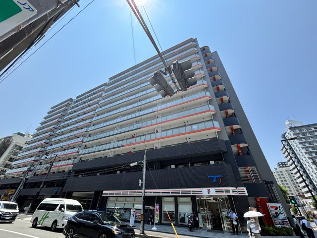 セレニテフラン新大阪の外観