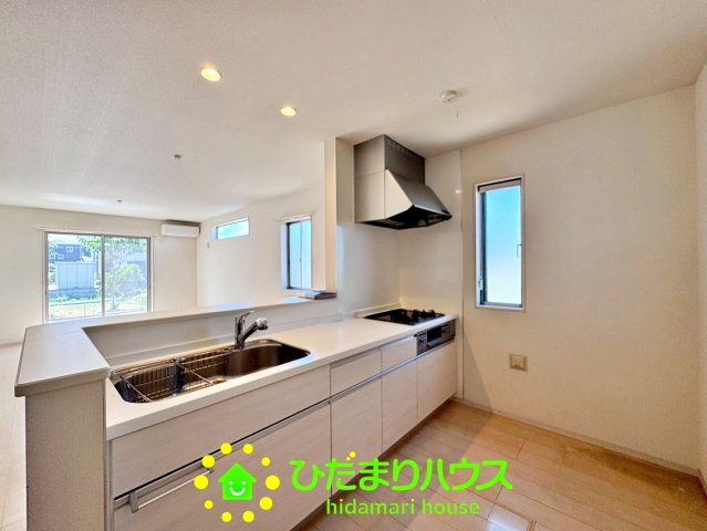 加須市南篠崎　中古一戸建てのキッチン