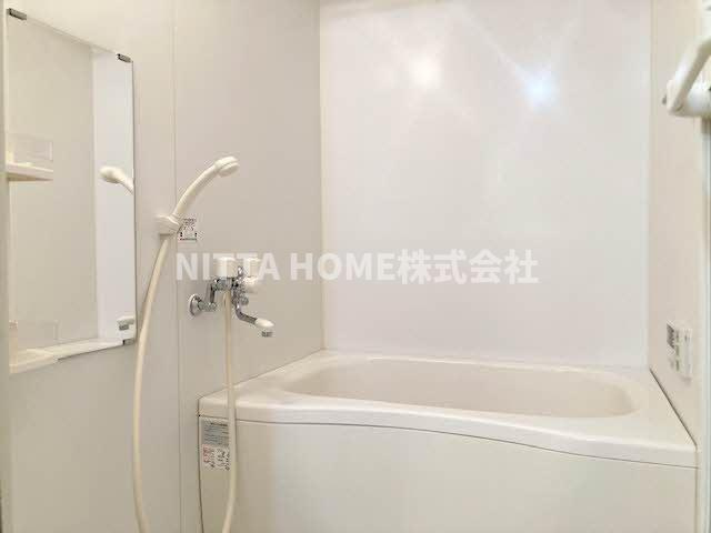 グリュック　タカラの浴室|追い焚きや浴室乾燥などの設備がついている浴室です★