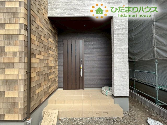 熊谷市肥塚　第8期　新築一戸建て　クライン　01のエントランス