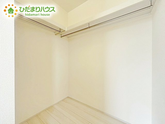 【収納】 | 水戸河和田町3期　新築戸建　1号棟 | 壁一面にハンガーパイプと上棚を設置。大容量収納力！