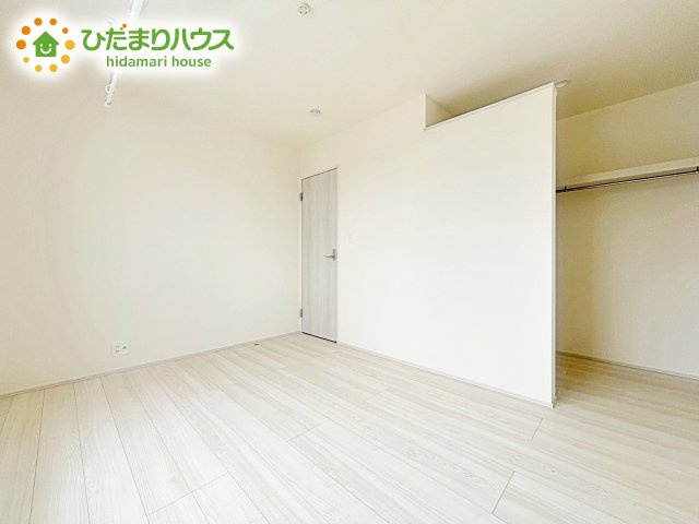 【洋室】 | 水戸河和田町3期　新築戸建　1号棟 | 明るい色の床なので、どんな家具でもマッチします☆彡