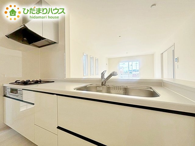 【キッチン】 | 水戸河和田町3期　新築戸建　1号棟 | 料理をしながらでも、ご家族との会話を楽しめる対面式キッチン♪