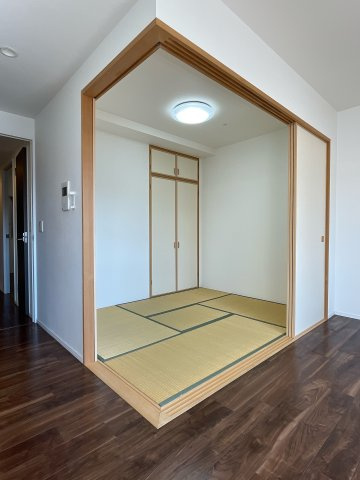 ソシオ入船の和室