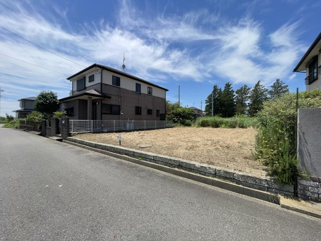 つくば市安食　旧住宅地造成事業施工地内の前面道路含む現地写真