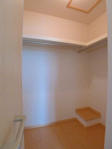 ブルームＡの収納