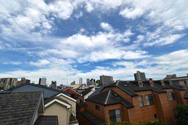 弥生町5丁目・中古戸建の展望|周辺より高い立地状況ですので、日当たり、風通り良好です。