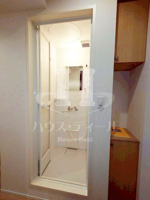 【シャワールーム】 | ロッソ・カンパーナ | すっきりとしたシャワールームです