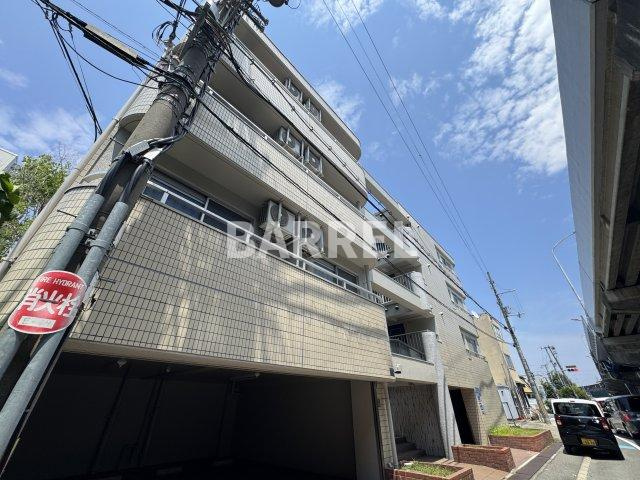 シャルマンフジ服部壱番館の外観