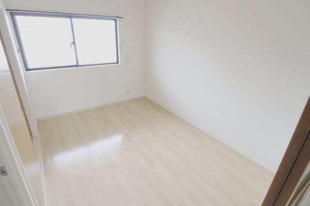 グリーンシャトー畑井の寝室