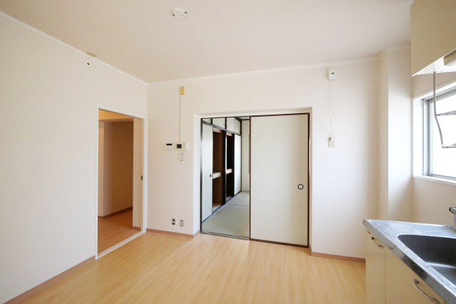 黒坂壱番館の居間・リビング