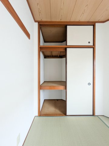 本山中町マンションの和室