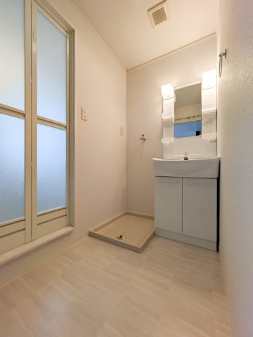 本山中町マンションの居間・リビング