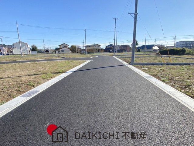 【前面道路含む現地写真】 | 東松山市松山町3丁目　新築戸建　全21区画　21号棟