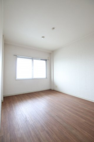【寝室】 | アプティ3番館