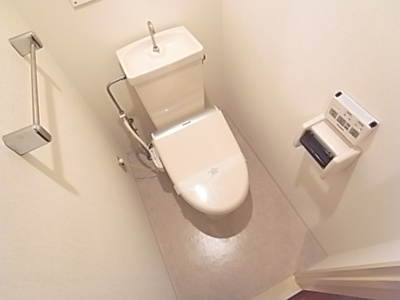 【トイレ】 | ＬＥＯ拾八番館 | コンパクトで使いやすいトイレです