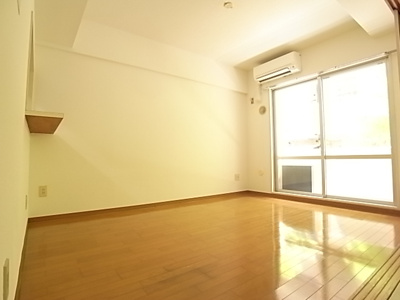 【居間・リビング】 | ＬＥＯ拾八番館 | リビングです