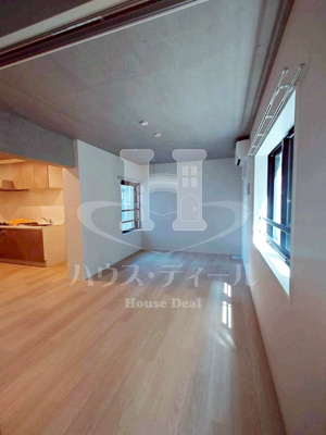 【内装】 | DECOR BLOCCO OYAMA Due | 明るい色調の室内です