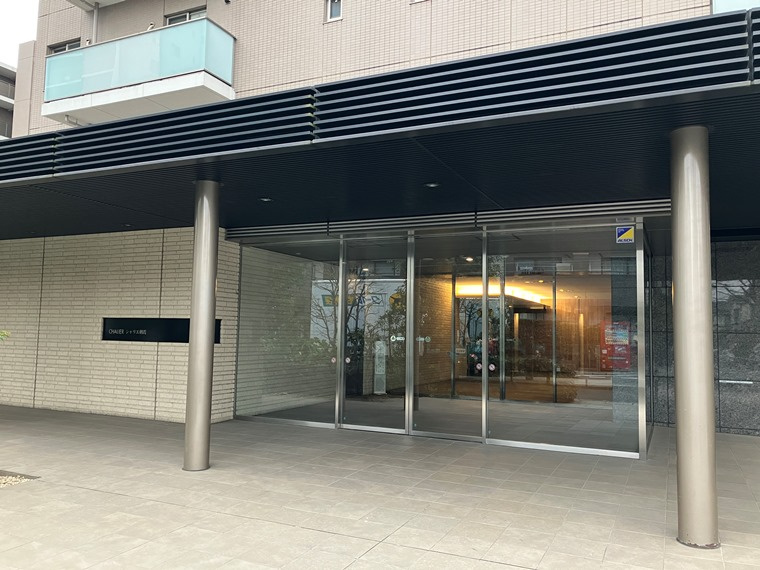 シャリエ朝霞のエントランス