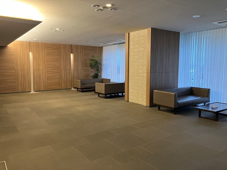 シャリエ朝霞のロビー