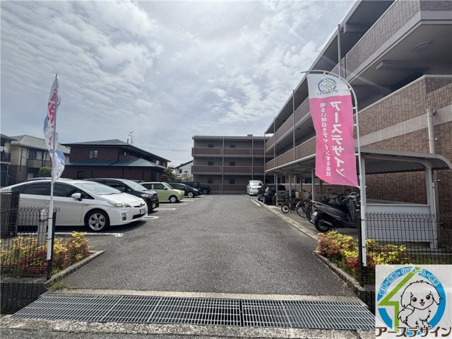 ソレイユS.T.Ⅱの駐車場