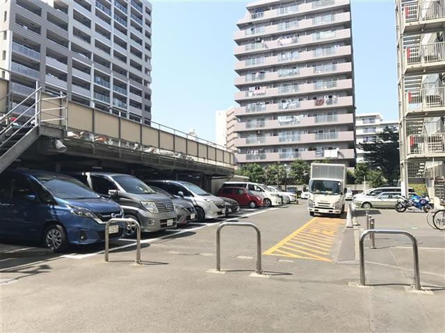 東大島ハイライズ　リ　ノベーション済　の駐車場