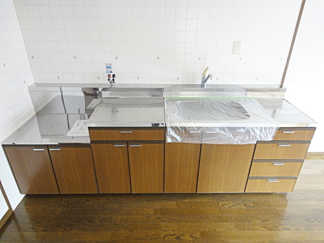 宝塚市山本西３丁目の賃貸マンションのキッチン|きれいなキッチンです