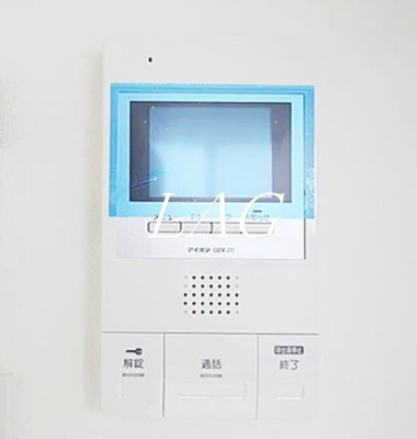 【セキュリティ】 | レガーロ新横浜 | モニター付きインターフォンです。