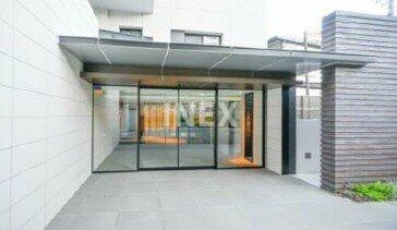 横浜市西区西平沼町の賃貸マンションのエントランス