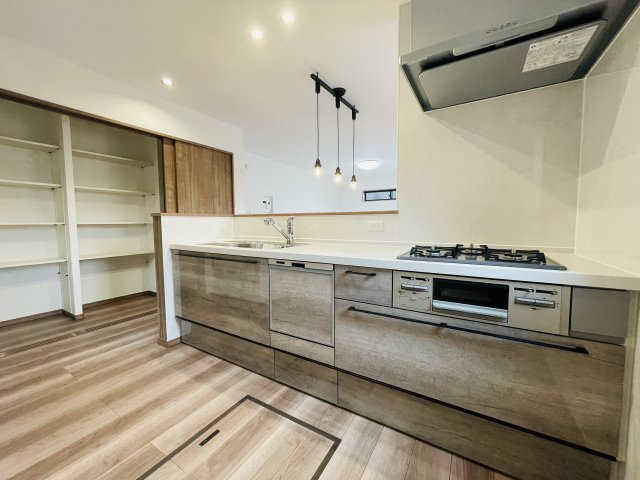 【キッチン】 | 熊谷市上之第９期　ワイウッドコート　新築戸建　全4棟　4号棟