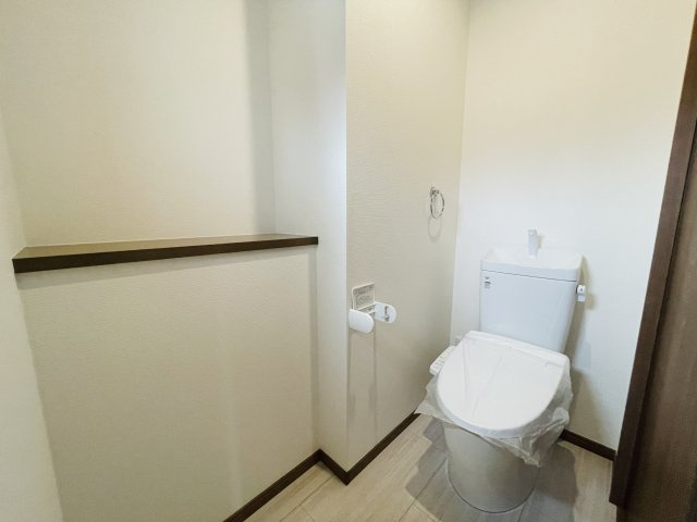 【トイレ】 | 熊谷市上之第９期　ワイウッドコート　新築戸建　全4棟　4号棟