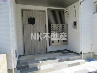 【エントランス】 | クリエオーレ御厨東（八戸ノ里賃貸） | 建物の内部です