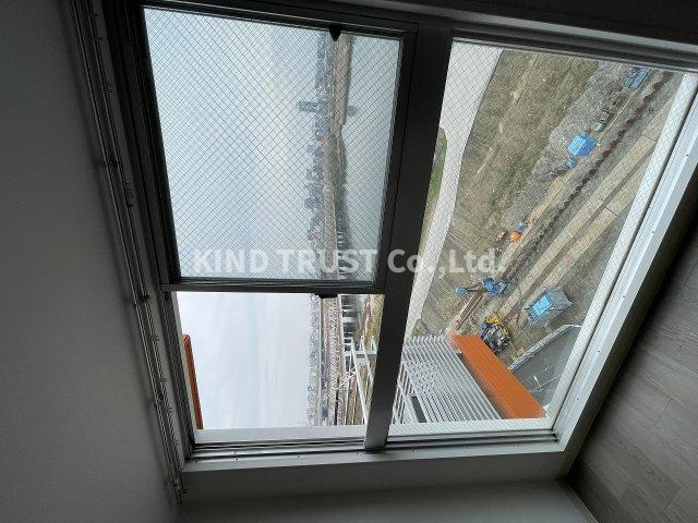 リバープレイス梅田北のバルコニー|暖かな日差しのふりそそぐバルコニー