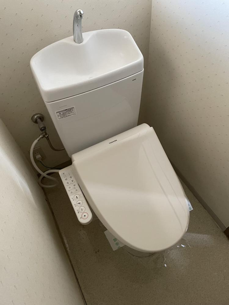セベルハイツB棟のトイレ|温水洗浄便座付き