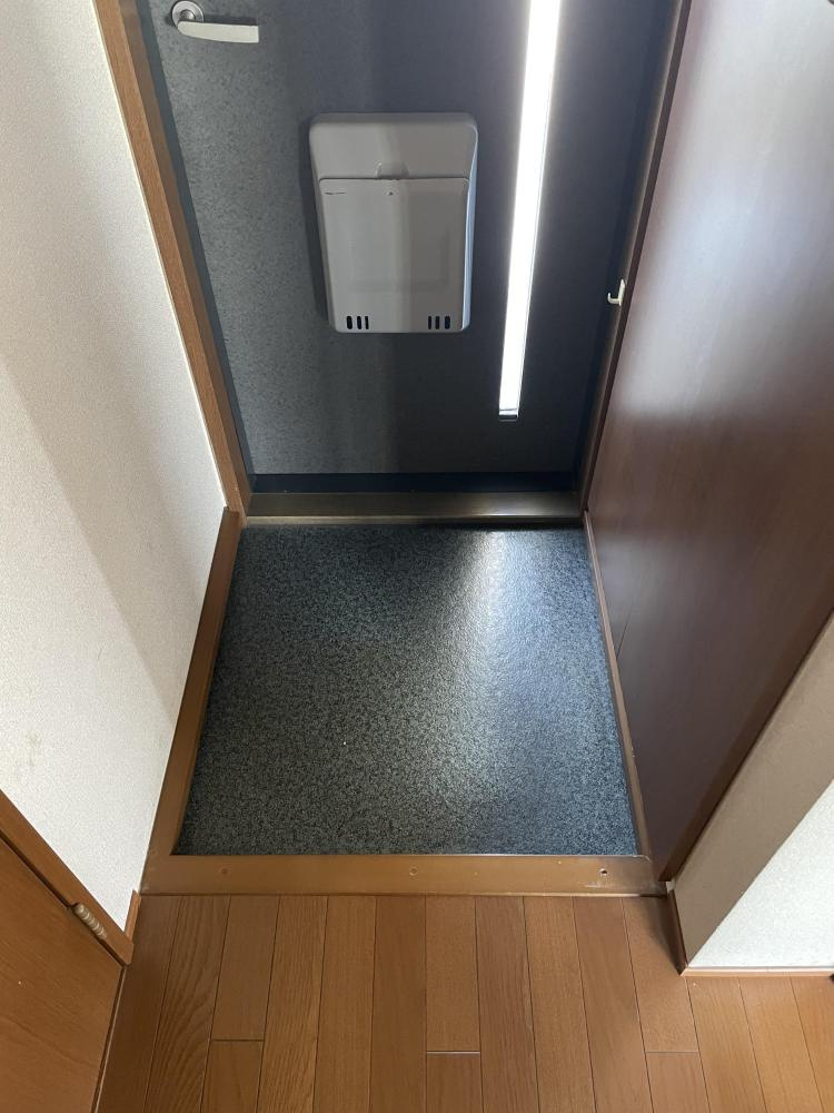 福真ハイムＤの玄関