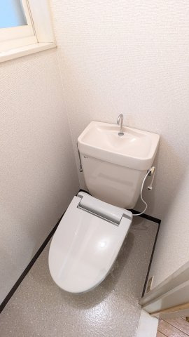 荻野アパートAのトイレ