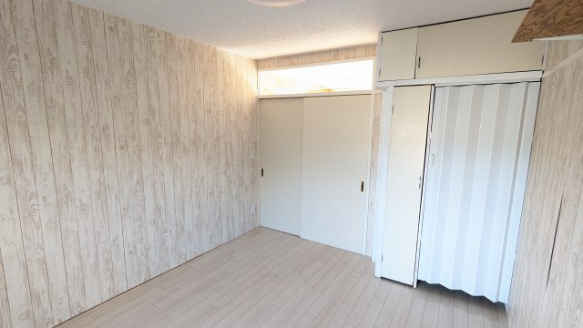 かしの木ハイムの洋室